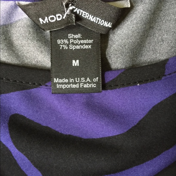 VS Moda International Dress - Picture 2 of 3